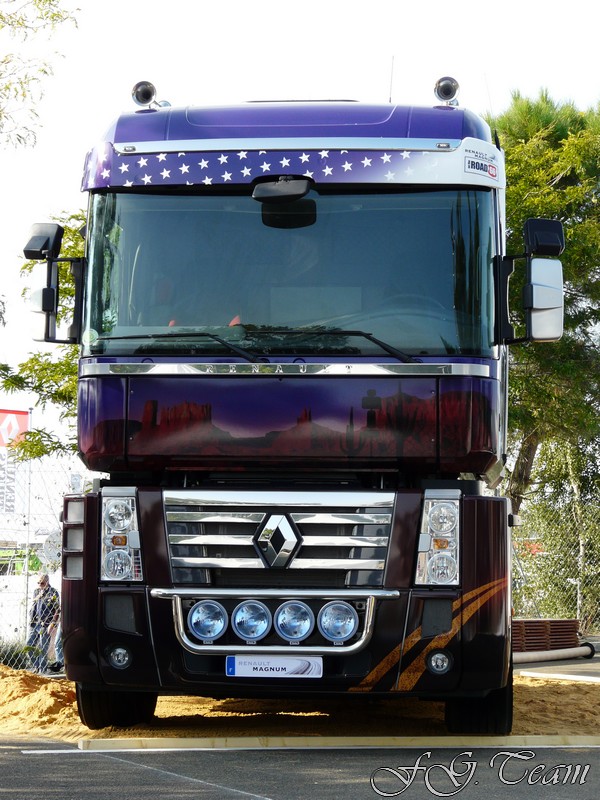 Stand Renault (1).JPG